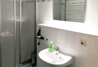 schönes Bad im Doppelzimmer